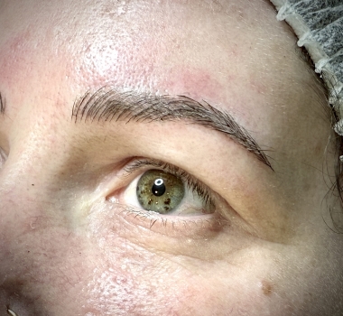 Natural Brows for Every Age: How Microblading Transforms Eyebrow Aesthetics